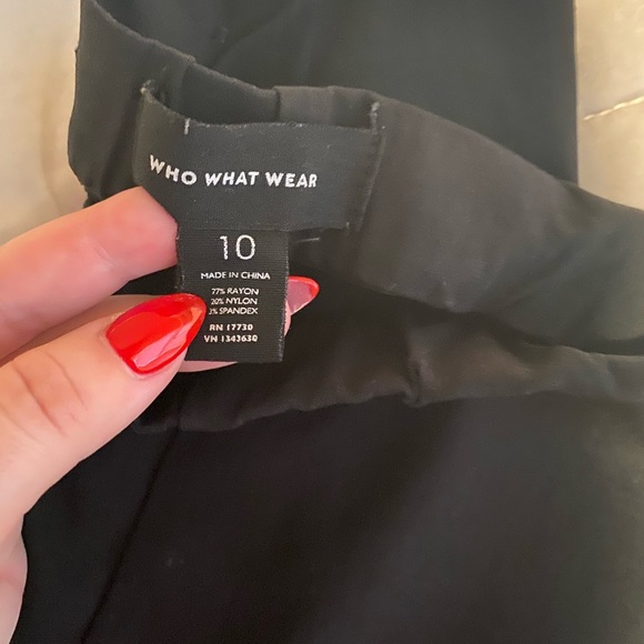 Black pants - Picture 3 of 4